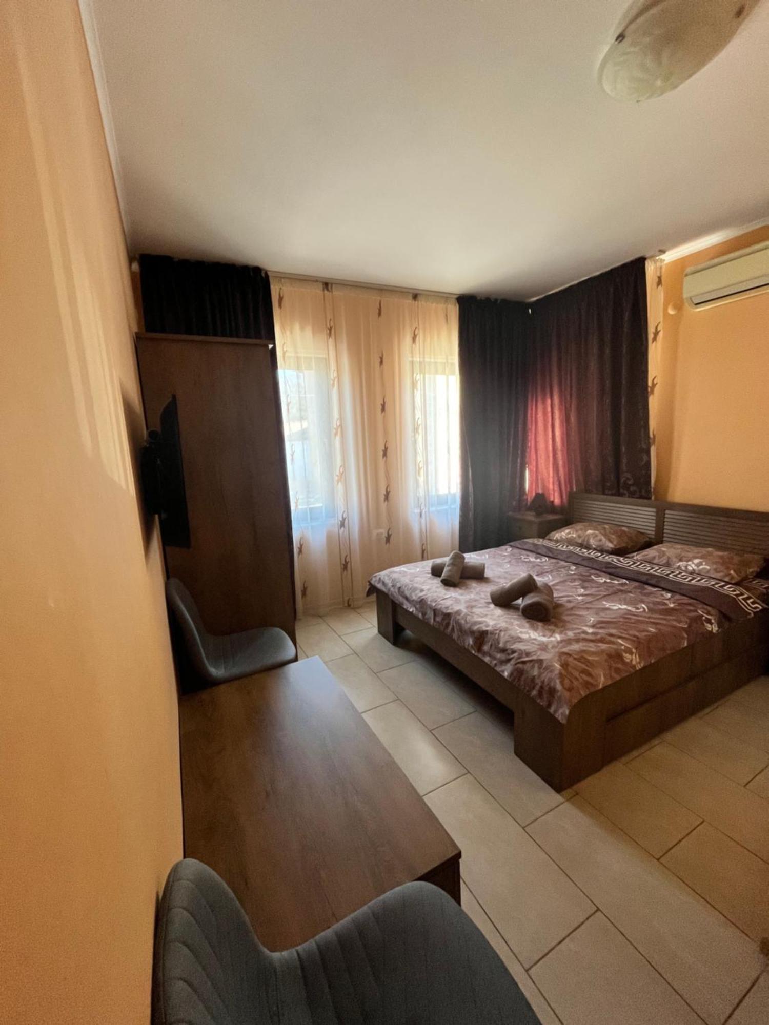 Guesthouse Zornitsa خيساريا المظهر الخارجي الصورة