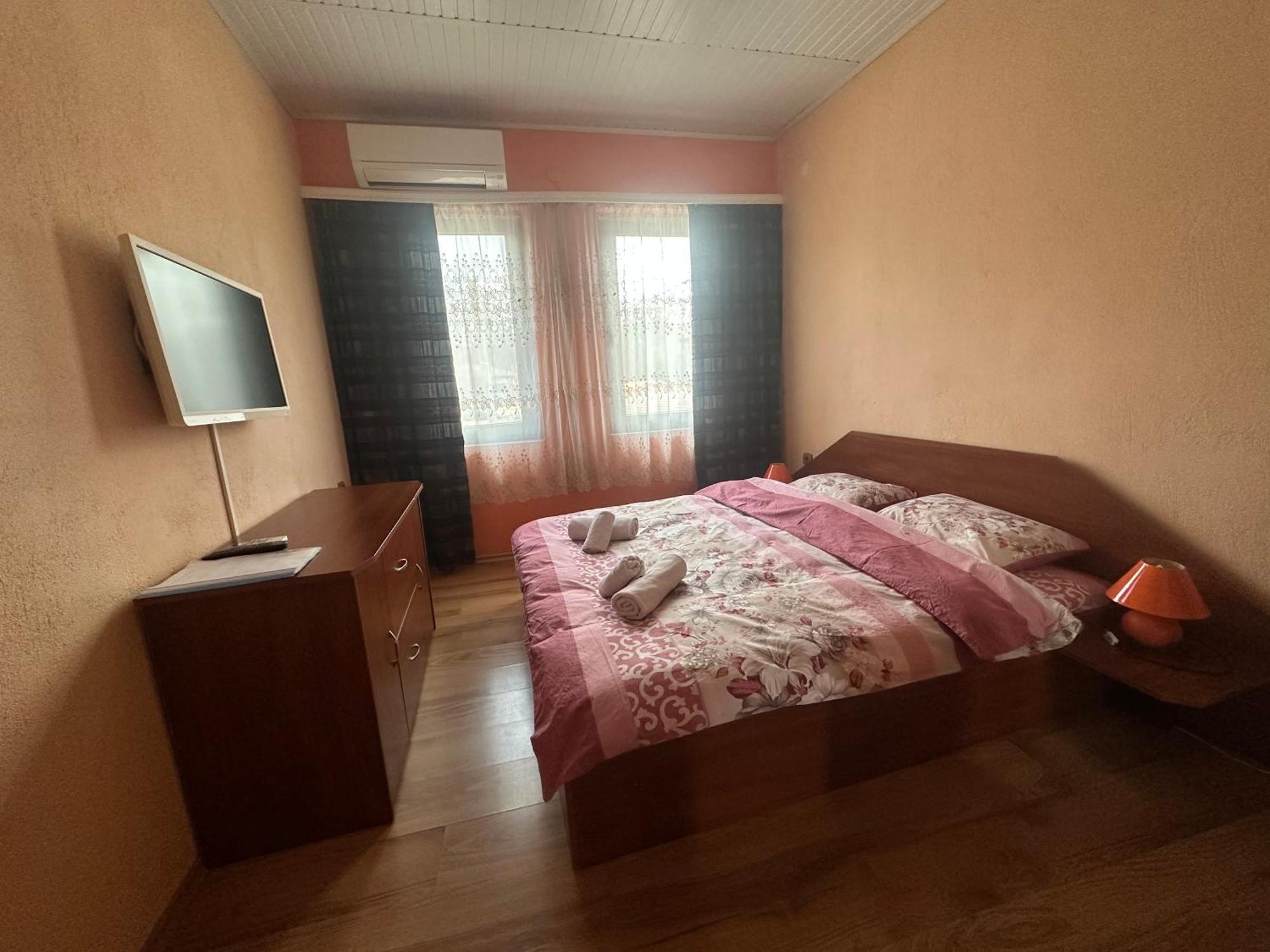 Guesthouse Zornitsa خيساريا المظهر الخارجي الصورة