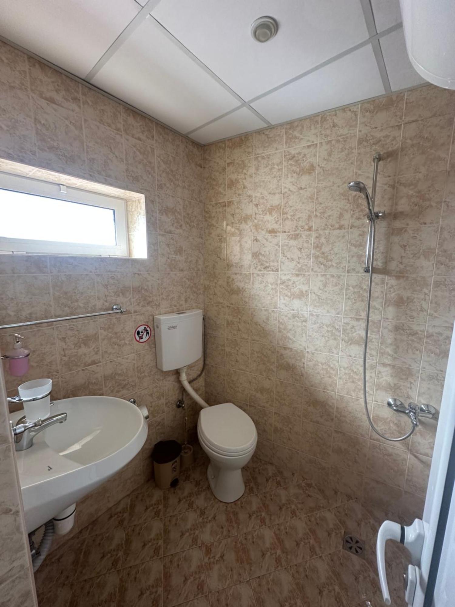 Guesthouse Zornitsa خيساريا المظهر الخارجي الصورة