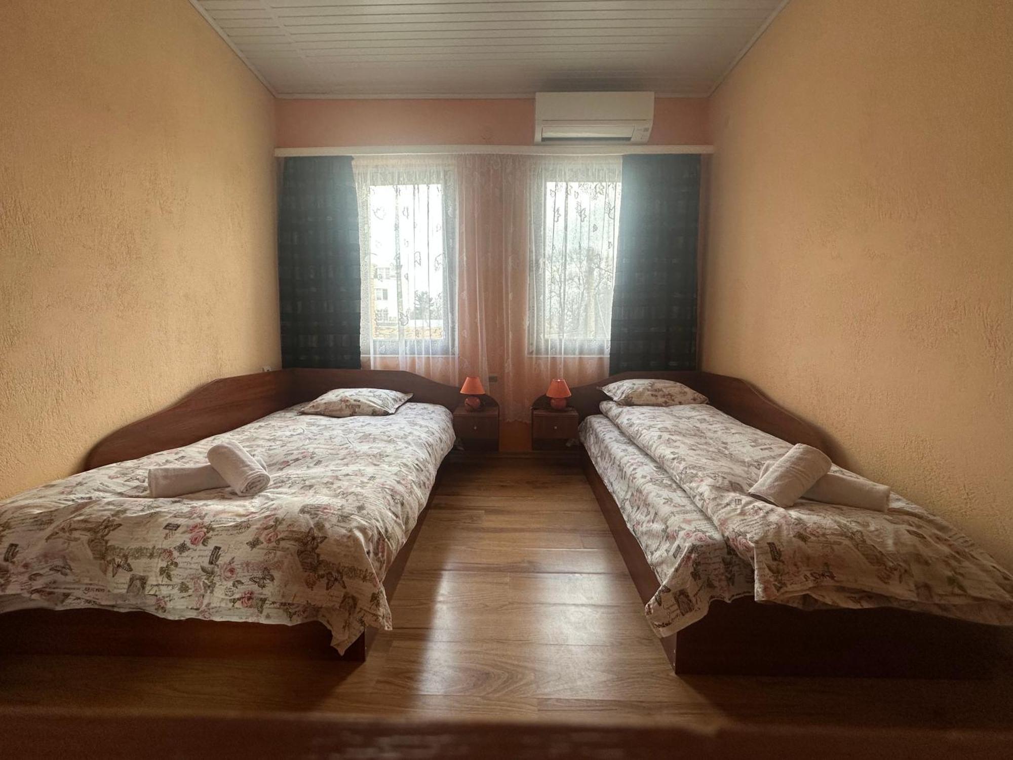 Guesthouse Zornitsa خيساريا المظهر الخارجي الصورة
